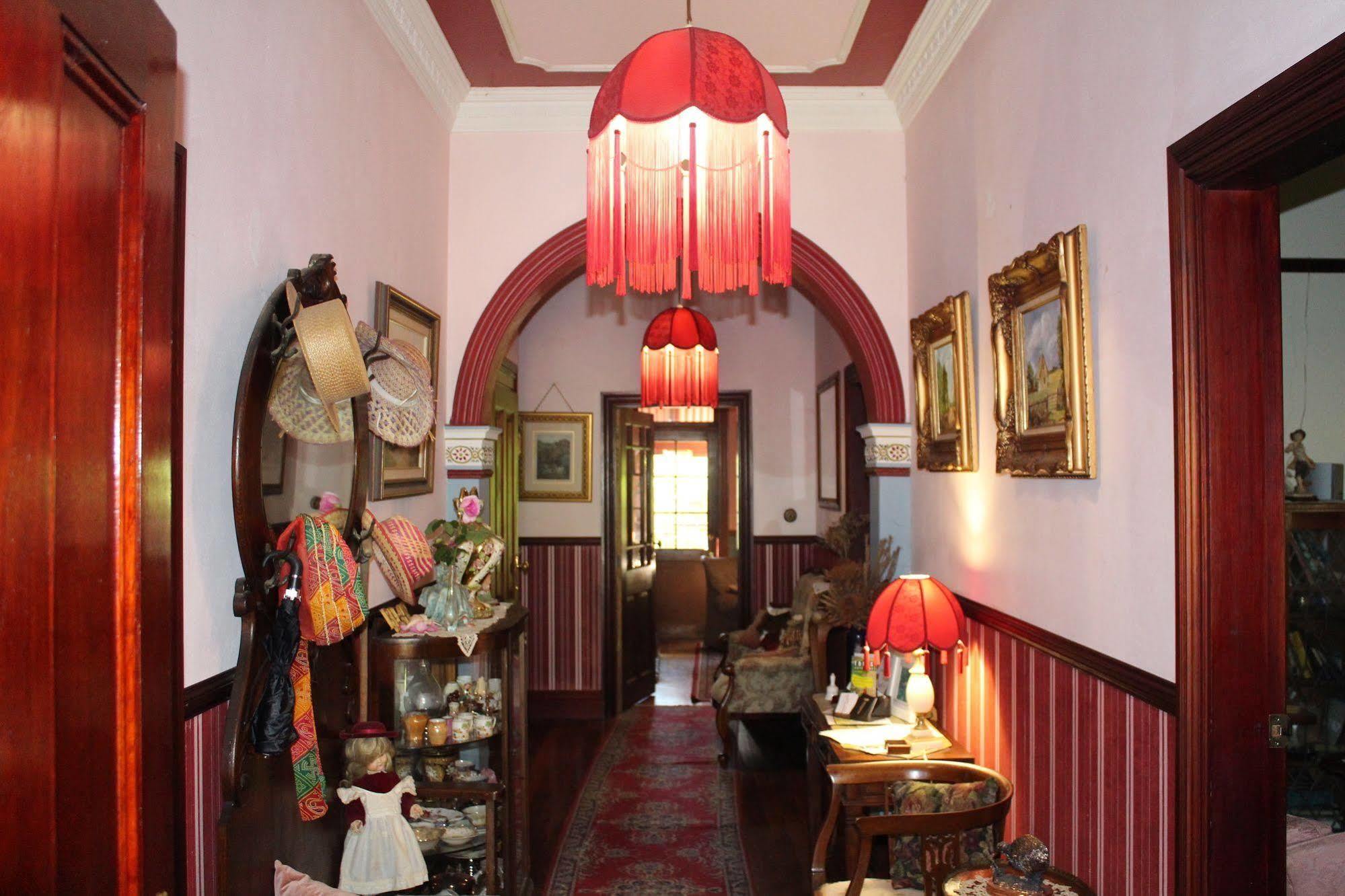 Storey Grange Springwood Extérieur photo