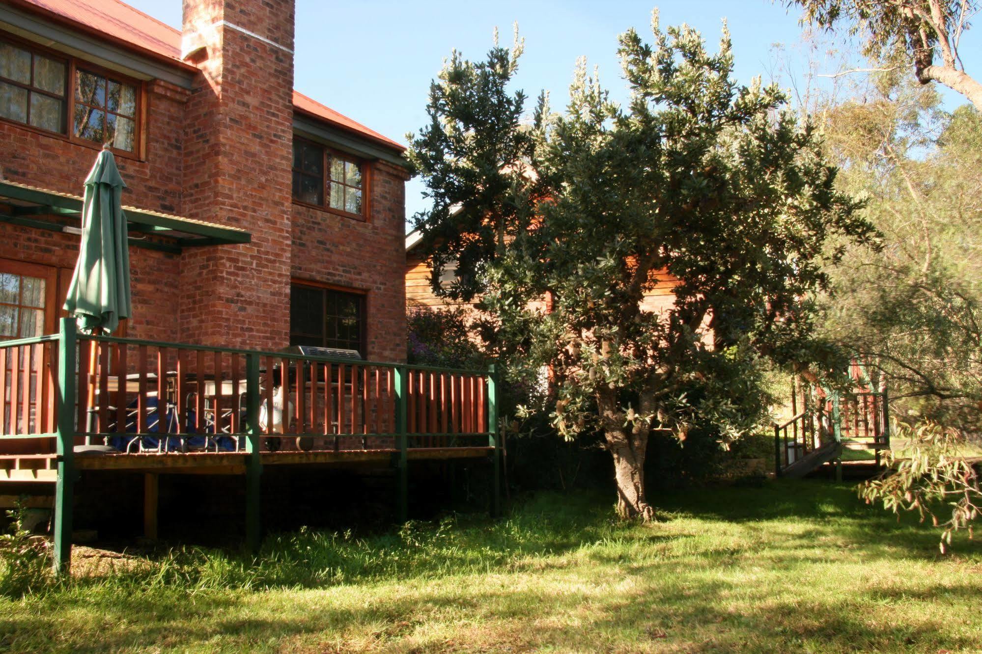 Storey Grange Springwood Extérieur photo